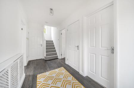 1331065-16-6887b8...