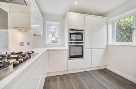 1331065-13-6887b8...