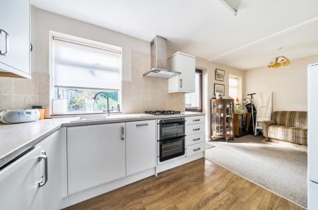 1354850-15-68c860...