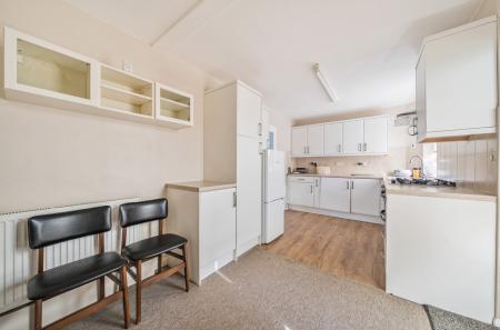 1354850-17-68c861...