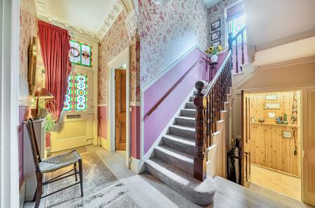 1360290-12-68d6a9...