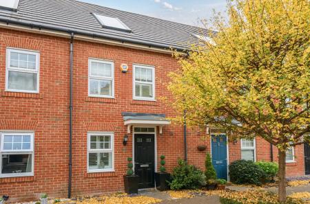 1372522-6-68ff727...