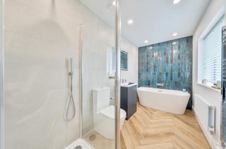 1371282-19-68ff5f...