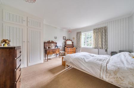 1375976-3-6911cf6...