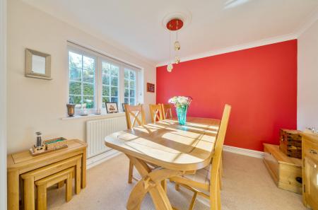 1372973-12-68fb91...