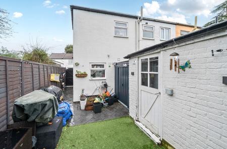 1396103-18-696640...