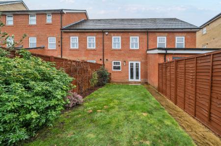 1409387-10-6985ce...