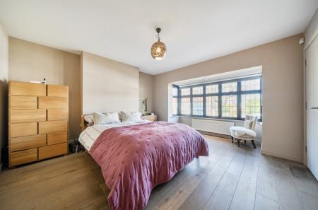 1419963-9-699f483...