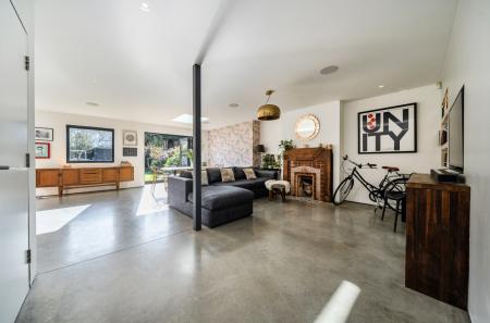 1419963-23-699f4a...