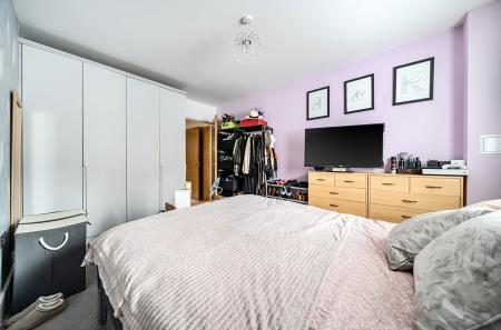 1429037-3-69c2c0b...