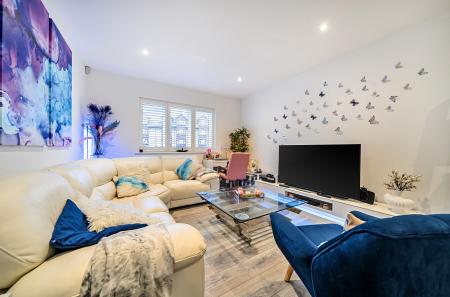 1429037-11-69c2c3...