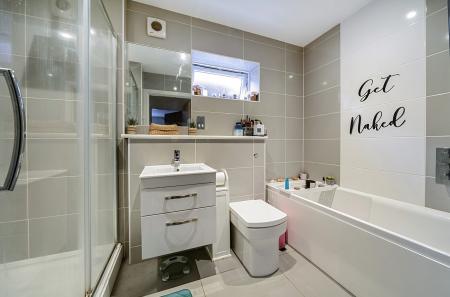 1429037-4-69c2c14...