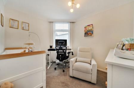 1415755-14-699323...