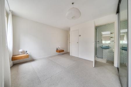 1419623-10-699c47...