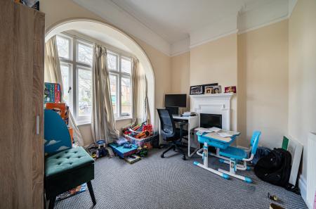 1418852-1-699c697...