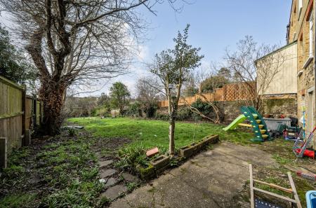 1418852-12-699c6b...