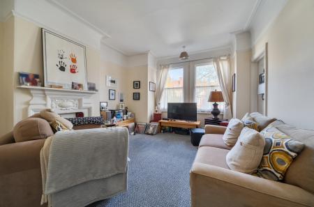 1418966-11-699dc3...