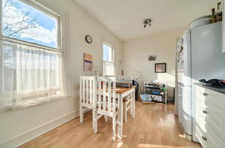 1418966-20-699dc3...