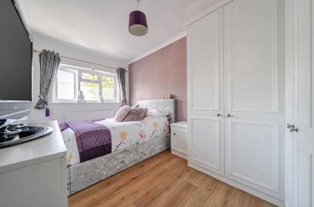 1418777-10-69a9a5...