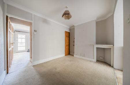 1435299-5-69d4bff...