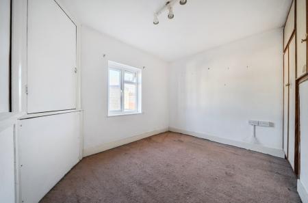 1435299-12-69d4c1...