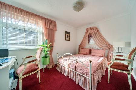 1415736-1-699f403...