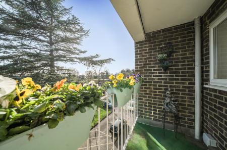 1415736-19-699f42...