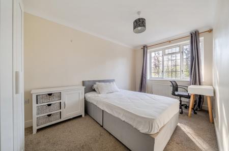 1424630-10-69a970...