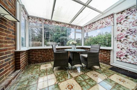 1429398-4-69b41da...