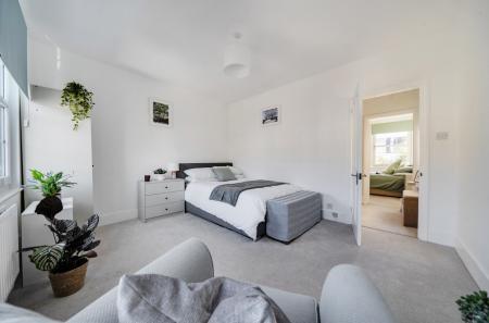 1435112-23-69c56b...