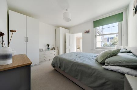 1435112-15-69c56a...