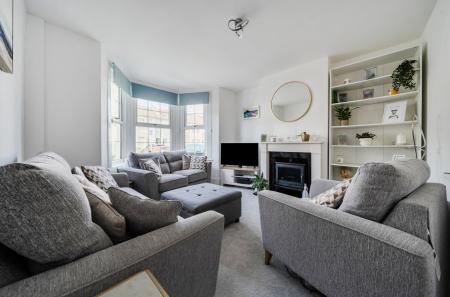 1435112-1-69c568f...