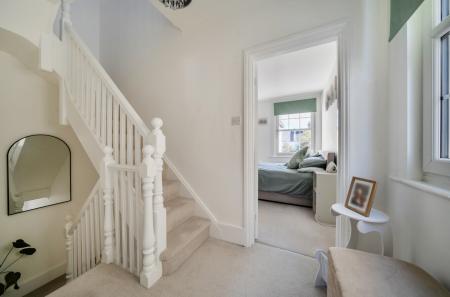 1435112-14-69c569...