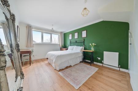 1410488-17-69af13...