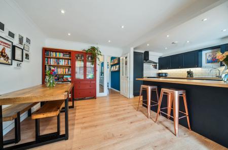 1410488-42-69af14...