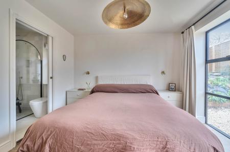 1430528-2-69b30b8...