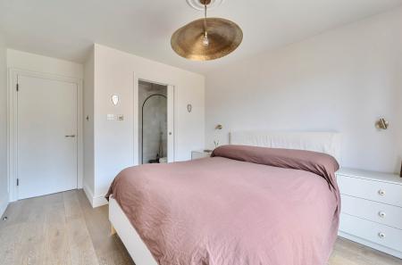 1430528-3-69b30b9...