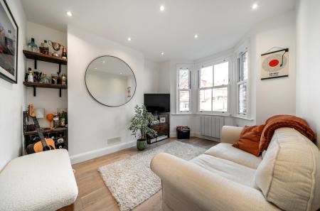 1423833-7-69a86b2...