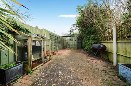 1431451-16-69b7f5...