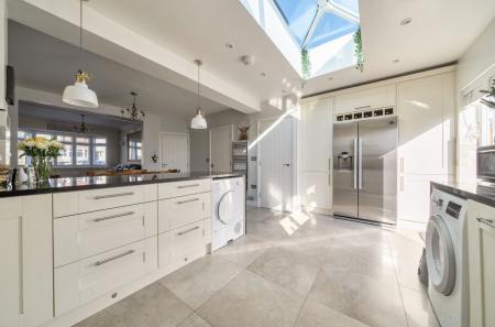 1422454-20-69bc31...