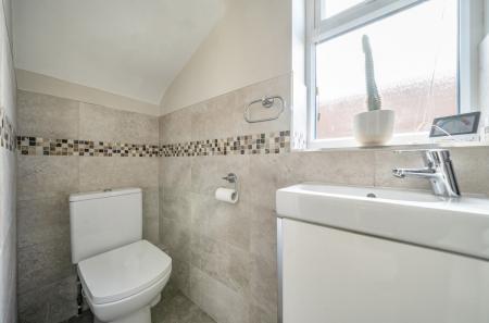 1422454-11-69bc30...