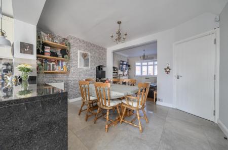 1422454-16-69bc31...