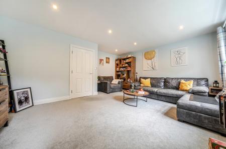 1478840-9-6a2bd3e...