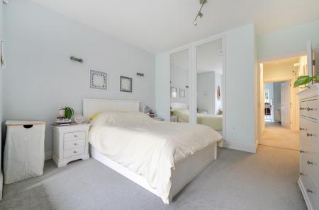 1478840-15-6a2bd4...