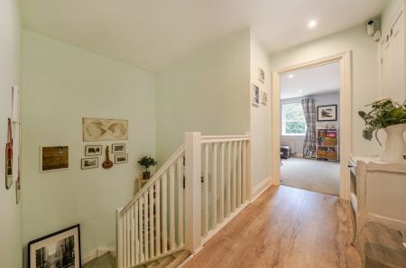 1478840-3-6a2bd2f...