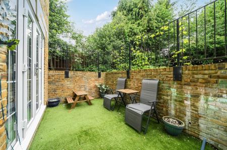 1478840-19-6a2bd5...