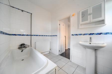 1438340-8-69d92c8...