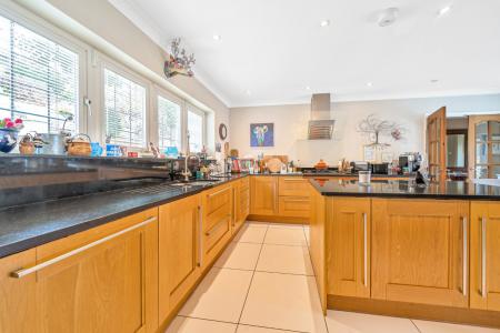 Picture No. 05