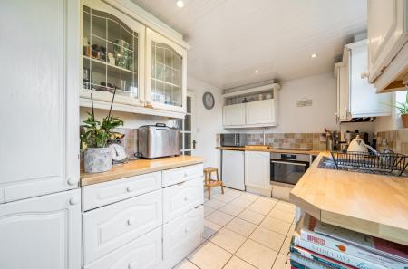 1403176-12-697a12...