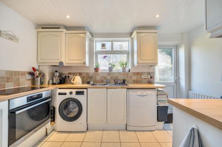 1403176-14-697a12...